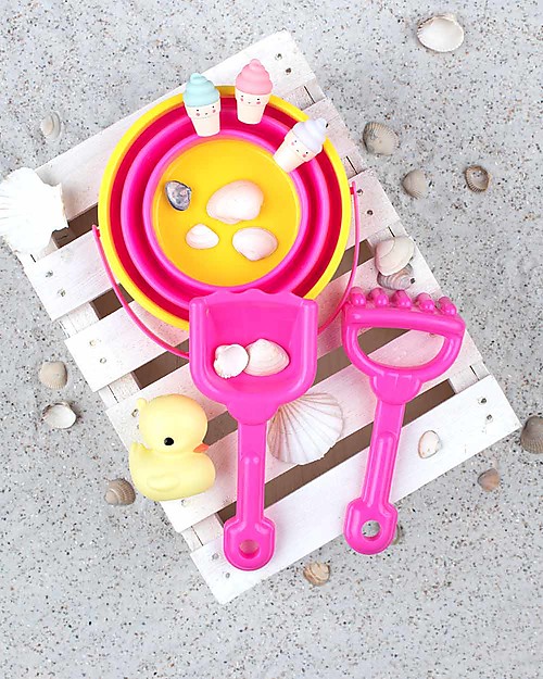 A Little Lovely Company Set Spiaggia: Paletta, Rastrello, Secchiello - Rosa Giochi da Spiaggia