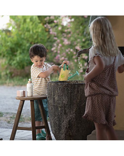 Alisèa Parma Il Colore di Amore - Detergente Delicato in Crema - Vitamina E & Olio di Girasole - da agricoltura Biologica Italiana Shampoo e Prodotti per il Bagnetto