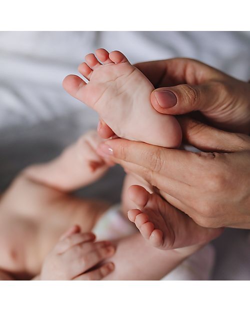 Alisèa Parma Nanna Lunga un Sorriso - Olio Calmante - Olio di Mandorle e Vitamina E - da agricoltura Biologica Italiana Creme ed Olii Baby