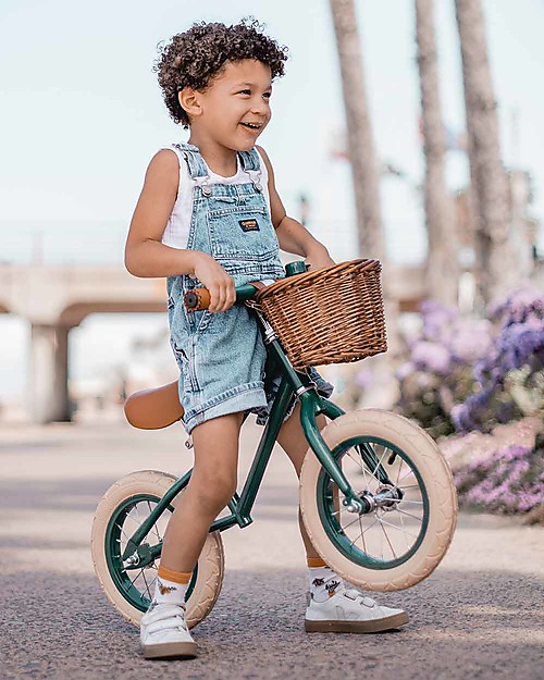 Banwood Bicicletta Senza Pedali First Go + Casco Classico per Biciclette Per Bambini - Verde Scuro - da 3 a 5 anni! Biciclette senza Pedali