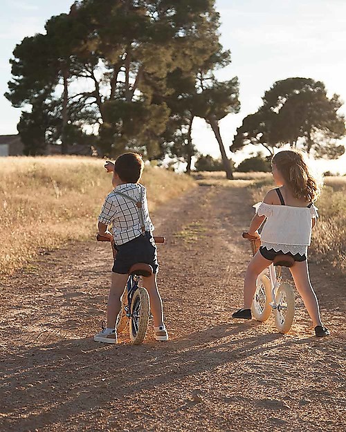 Banwood Bicicletta Senza Pedali First Go con Casco, Bianco - da 3 a 5 anni! Biciclette senza Pedali