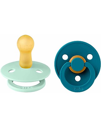 Bibs Set di 2 Ciucci Colour - Menta Nordica e Blu Lago - Tettarella in Gomma Naturale - Made in Denmark - con Mascherina Rotonda e Leggera - Senza BPA, PVC e Ftalati Ciucci