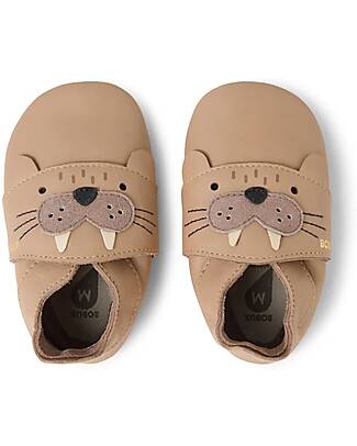 Bobux Scarpina Soft Sole - Wally - Tortora - La cosa Migliore dopo i Piedi Scalzi! Scarpine Soft Sole
