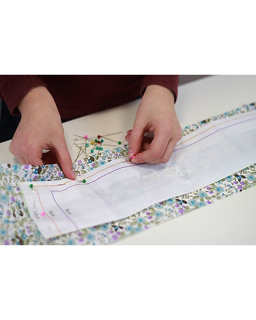 Buki Macchina da Cucire Crea veri abiti con accessori, stoffa e