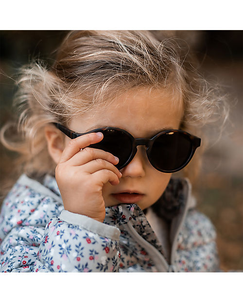 Béaba Occhiali da Sole Merry - Marrone - 2-4 Anni con Cinturino - 100% Protezione Raggi UV Occhiali da Sole