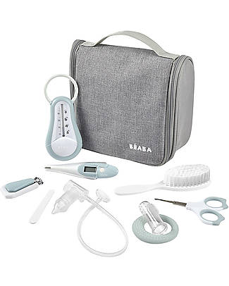 Béaba OUTLET - Beauty Case Completo da Appendere - Azzurro - Tutto il Necessario Sempre a Portata di Mano - Pezzo di Showroom
Kit Toilette Neonato