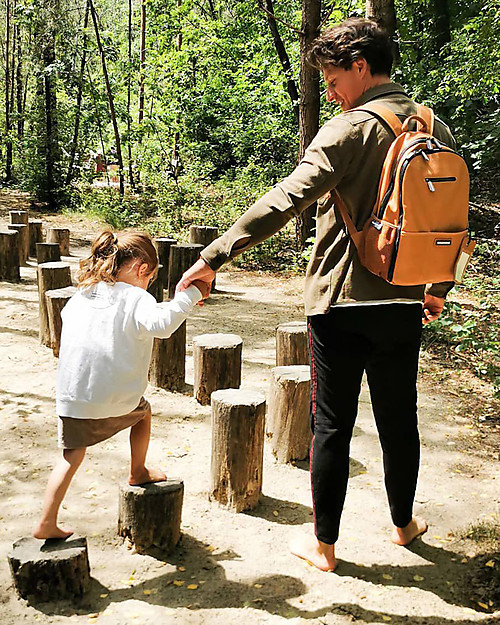 Childhome Zaino Fasciatoio - Effetto Pelle Marrone - con Materassino per il Cambio Zaini Fasciatoio