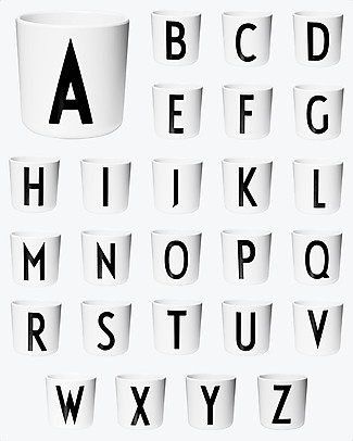 Design Letters & Friends Bicchiere in Plastica con Lettera A-Z - Collezione “AJ Vintage ABC” by Arne Jacobsen Tazze e Bicchieri