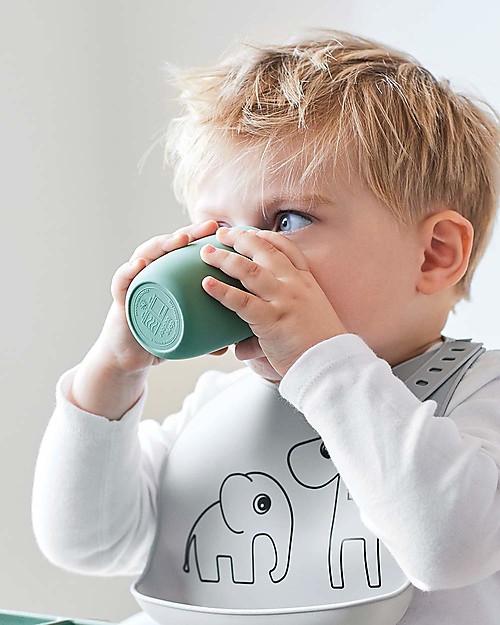 Done By Deer Bicchiere Mini Mug, Verde - 100% Silicone Alimentare Bicchieri