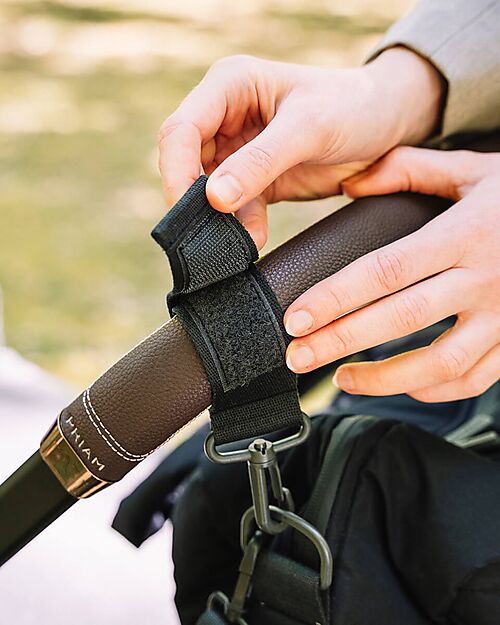 Done By Deer Borsa Cambio con Fasciatoio - Trapuntata - Nera - 24 L - Fatto con Bottiglie di Plastica Riciclata Borse Cambio