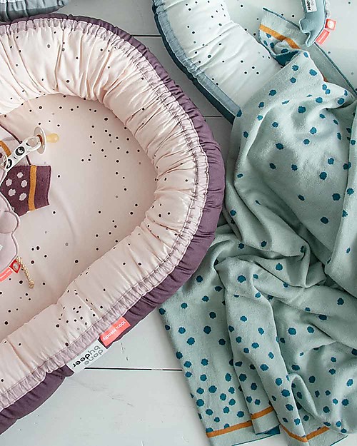 Done By Deer Copertina in Maglia Happy Dots 100x80 cm, Celeste - 100% cotone Swaddle di Mussola