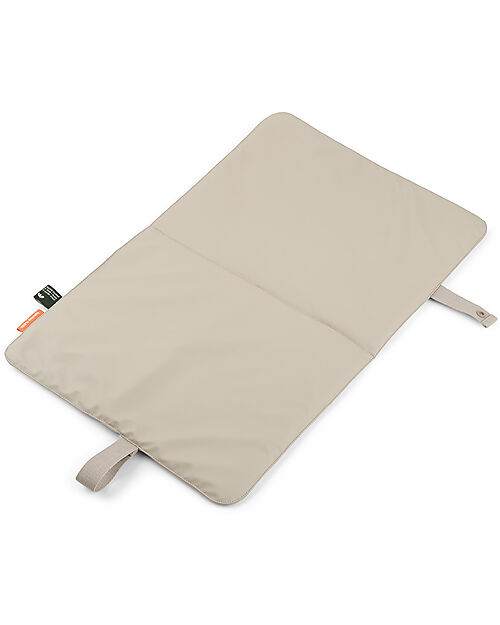 Done By Deer Fasciatoio Ripiegabile da Viaggio - Sabbia - Realizzato Con Bottiglie Riciclate Fasciatoi da Viaggio