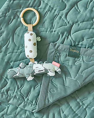 Done By Deer Set Regalo Trapuntina e Sonaglio Tiny Tropics Coperte