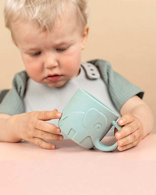 Done By Deer Tazza Peekaboo - Elefante - Azzurro - 100% Silicone Alimentare - 165ml Tazze