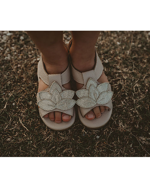 Donsje Sandali in Pelle Iles Fields - Fiore di Loto - Eleganti e di Qualità Sandali