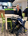 Doona Doona+, Seggiolino Auto con Ruote 2-in-1, Grigio - Approvato come passeggino! Seggiolini Auto Gruppo 0+/1