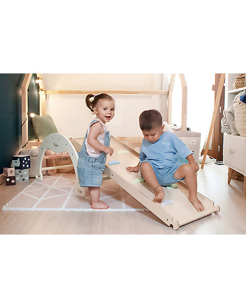 Family Nation Arco Montessori Rainbow - Sunny Beach + Scivolo/Rampa Rainbow 2 in 1 - Sviluppa Equilibrio e Agilità Giochi Montessoriani