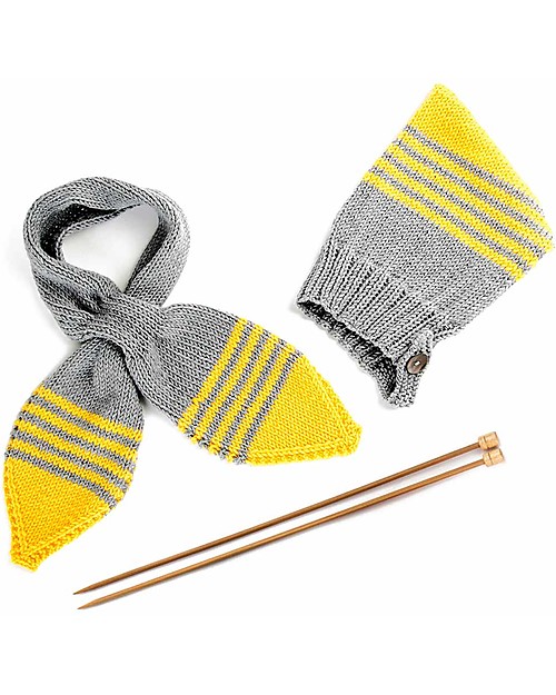 Family Nation + BettaKnit Kit Maglia Fai da Te Sciarpa e Cappello Pixie Giallo - 100% Lana Merino Sciarpe