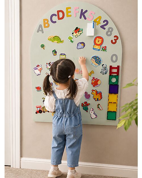Family Nation Lavagna Magnetica da Parete MagneKids™ - Arco - 95x60 cm - Verde Salvia - Installazione Facile Senza Fori Giochi Magnetici