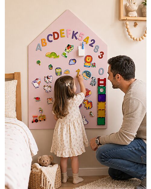 Family Nation Lavagna Magnetica da Parete MagneKids™ - Casetta - 70x44 cm - Rosa Antico - Installazione Facile Senza Fori Giochi Magnetici