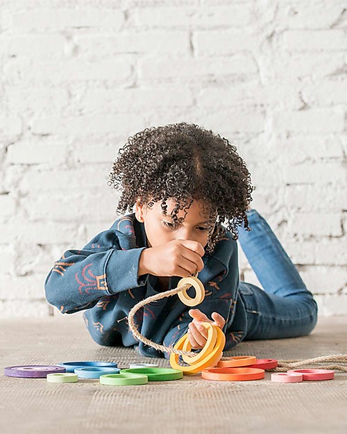 Grapat Anelli - 24 Pezzi con i Colori dell'Arcobaleno - Legno Sostenibile Giochi Montessoriani