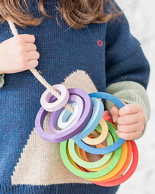 Grapat Anelli - 24 Pezzi con i Colori dell'Arcobaleno - Legno Sostenibile Giochi Montessoriani