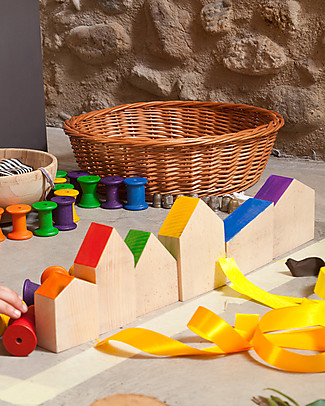 Grapat Case e Omini Nins, Color Arcobaleno - Legno Sostenibile Construzioni In Legno