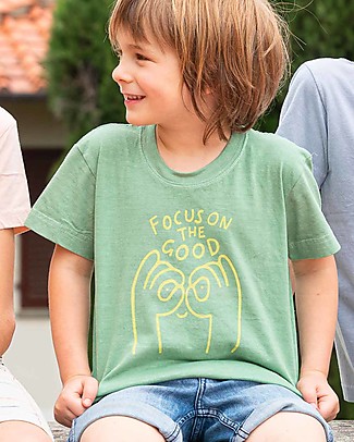 Growing Together T-Shirt Focus On The Good - Verde Clorofilla - Cotone Bio e Tinte Naturali T-Shirt e Canotte