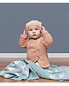 Huggee Copertina Baby Lavorata a Maglia, Grandi Nuvole, 100% Cotone Bio - 110x75 cm Swaddle di Mussola