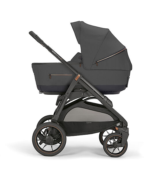 Inglesina Aptica XT System Quattro - Magnet Grey + Passeggino - Culla Standup + Seggiolino Auto Darwin Passeggini Trio e Duo