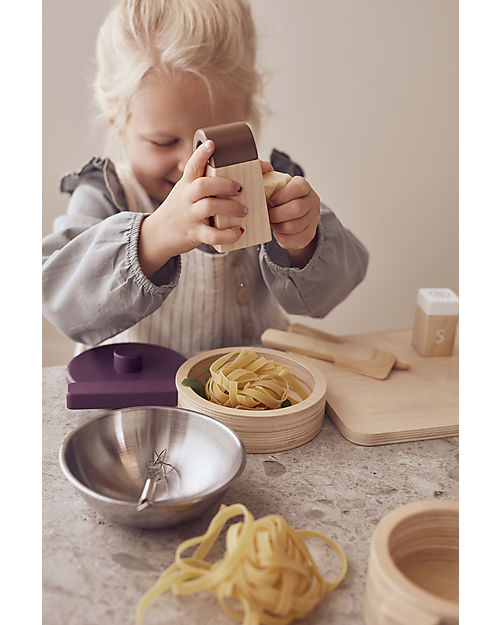 Kid's Concept Set di Pentole Giocattolo - Legno - 10 Pezzi - Tutti a tavola! Cucine Giocattolo