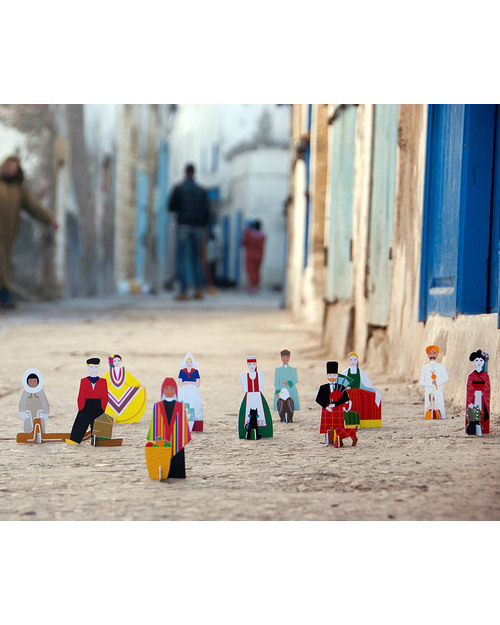 Kidsonroof Totem Popoli del Mondo - People of the World (Cartone Riciclato e Biodegradabile!) Kit Fai Da Te