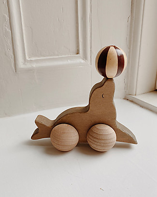 Konges Slojd Giocattolo Rotolante - Leone Marino - 100% Legno FSC Trainabili