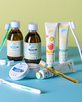 La Saponaria Colluttorio Extra Fresco Menta e Solidago - 250 ml Dentifricio e Spazzolini