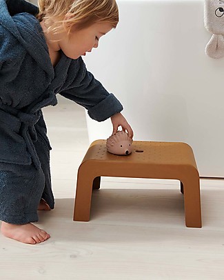 Liewood Pedana per Bambini Antiscivolo Ulla - Golden Caramel - Bambù Pedane