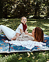 Little Unicorn Coperta Picnic Impermeabile 152 x 152 cm, Midnight Poppy - Facile chiusura a strappo e tracolla! Accessori Vari