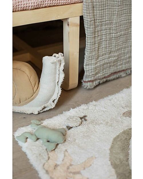 Lorena Canals Cuscino Lazy Snail - Fantasy Garden - Miele - Cotone GOTS - (22x40 cm) Pouf