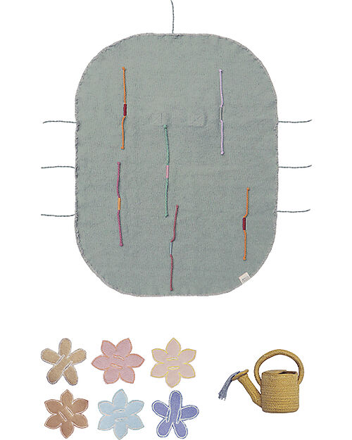 Lorena Canals Flower Garden Set - Tela/Annaffiatoio/8 Fiori- Dimensioni 50x65cm - New Green Toys Collection Tappeti Gioco