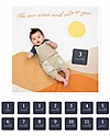 Lulujo Baby Kit Primo Anno Sun Rises - Copertina Swaddle in Mussola di Cotone + 14 Cards - Per I Bebè più Social Swaddle di Mussola