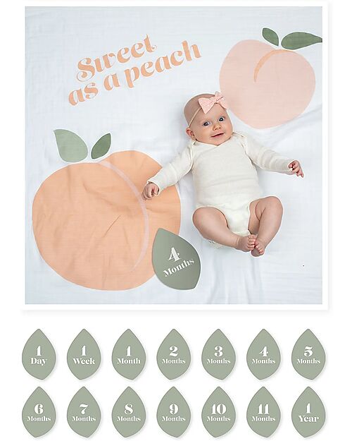 Lulujo Baby Kit Primo Anno Sweet as a Peach - Copertina Swaddle in Mussola di Cotone + 14 Cards - Per I Bebè più Social Swaddle di Mussola