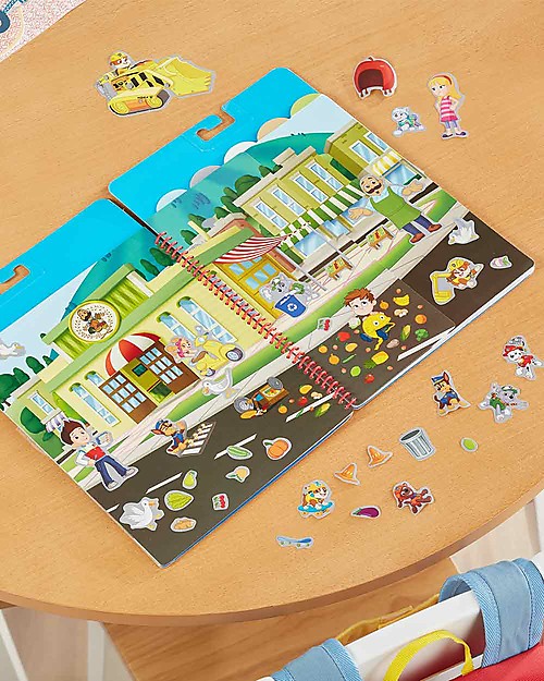 Melissa & Doug Paw Patrol - Adesivi Riutilizzabili + Libro Illustrato con Avventure nella Baia Adesivi e Timbri