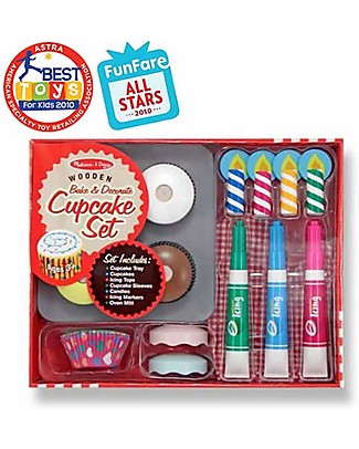 Melissa & Doug Set Cupcake in Legno - Con decorazioni e molti strumenti da chef! Construzioni In Legno