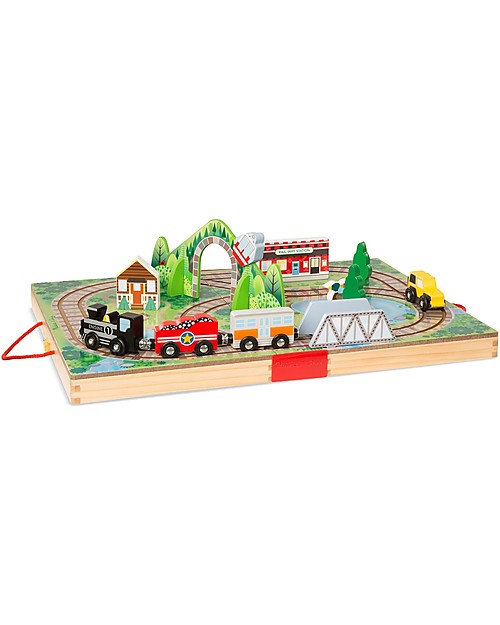 Melissa & Doug Set Ferrovia Portatile in Legno - Include Sfondo + Treno e Costruzioni! Macchine e Trenini  in Legno