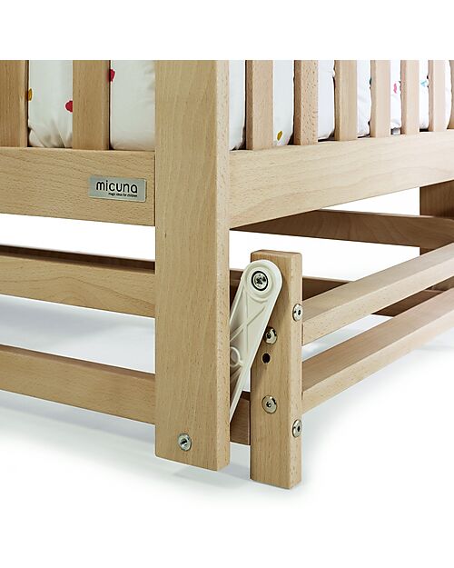 Micuna Lettino a Dondolo Annie Balance 120x60cm - Naturale - Legno di Faggio FSC Lettini con Sbarre