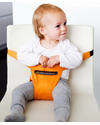 Minimonkey Minichair - Arancio - Seggiolino Universale da Tavolo - Sta anche in borsa! Seggiolini da Viaggio