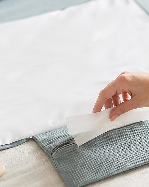 Nobodinoz Fasciatoio Waterproof Mozart - Stone Blue - 68x50 cm - Cotone Bio Fasciatoi da Viaggio