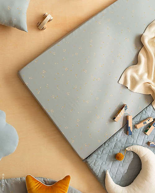 Nobodinoz Materasso e Tappeto Gioco Saint Barth - Willow Soft Blue - 120x60x4 cm - Cotone Bio Tappeti Gioco Imbottiti