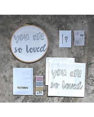 Numero 74 Kit Ricamo con Telaio ad Anello You Are so Loved - 22 cm Kit Fai Da Te