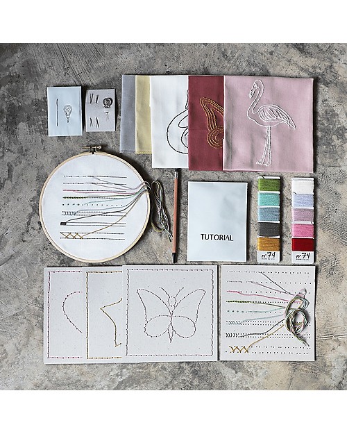 Numero 74 Kit Ricamo per Bambini, Cielo - Tutto il necessario per imparare a ricamare! Kit Fai Da Te