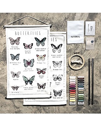 Numero 74 Kit Ricamo School Poster - Farfalle - 30X50 cm Kit Fai Da Te